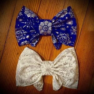 Sparkly snowflake girls hair bow